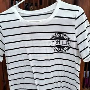 Mom Tee